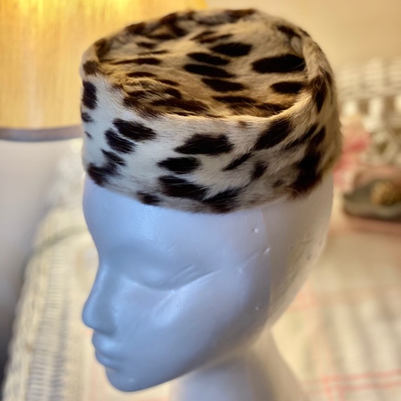 🎶SOLD**Leopard print pillbox hat🎶 Vintage. 🎀 - Picture 13 of 15